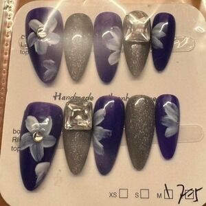 "Violet Vault" Press-On Nail Set – Purple Florals, Silver‎ Glitter & Rhinestone